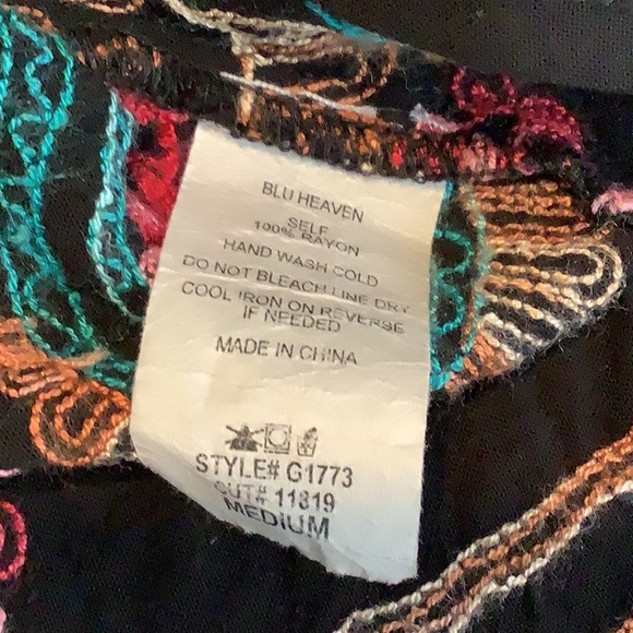Blu Heaven By Umgee Black Boho Embroidered Top Sz M - Picture 10 of 10